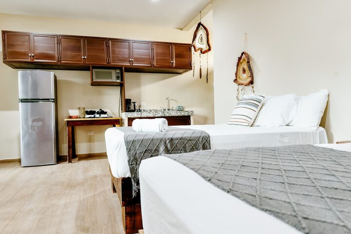 Room 21 of 48
