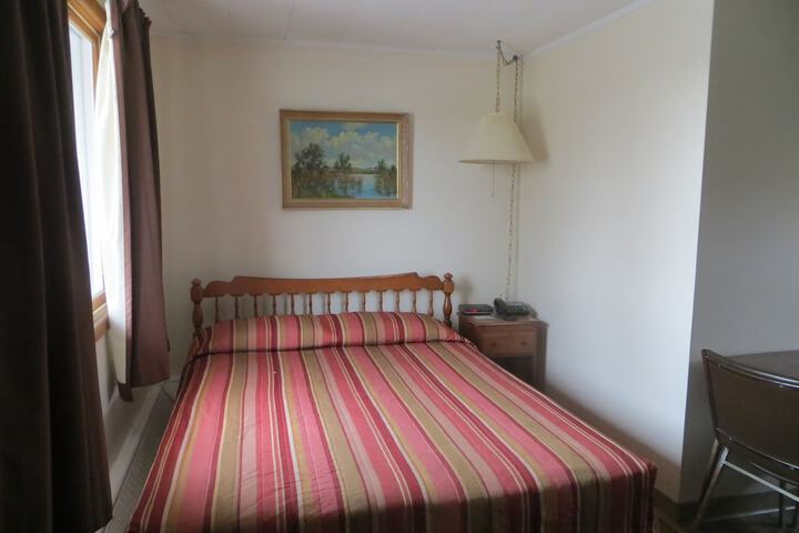 Room 9 of 30