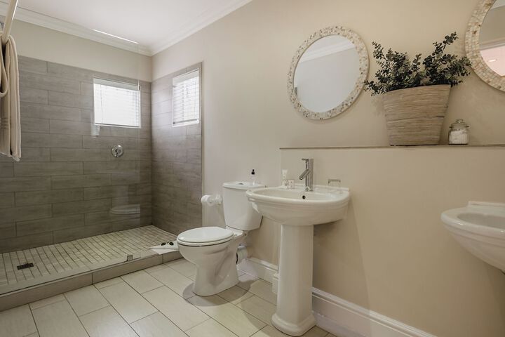 Room 15 of 21