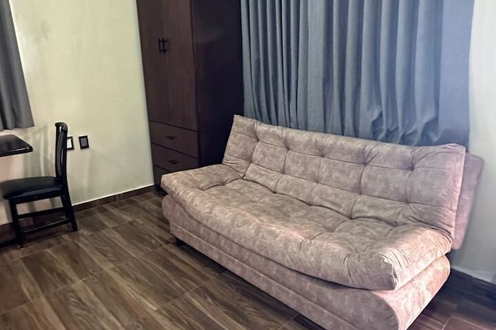 Room 18 of 40