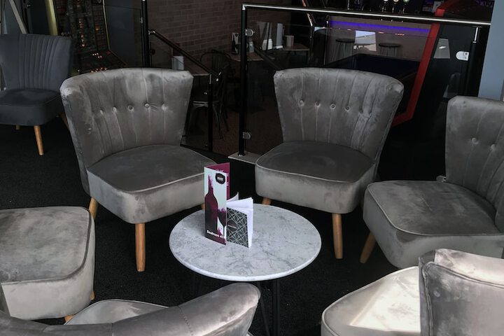Lounge 47 of 62