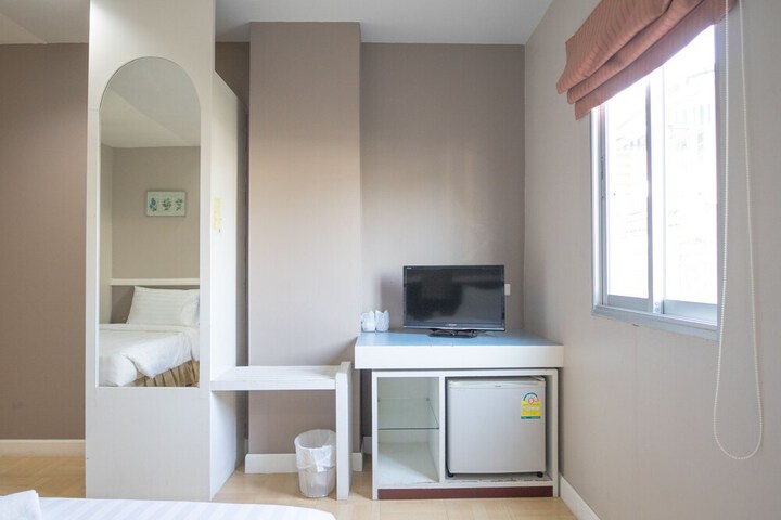 Room 17 of 43