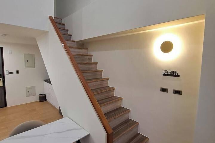 Room 25 of 57