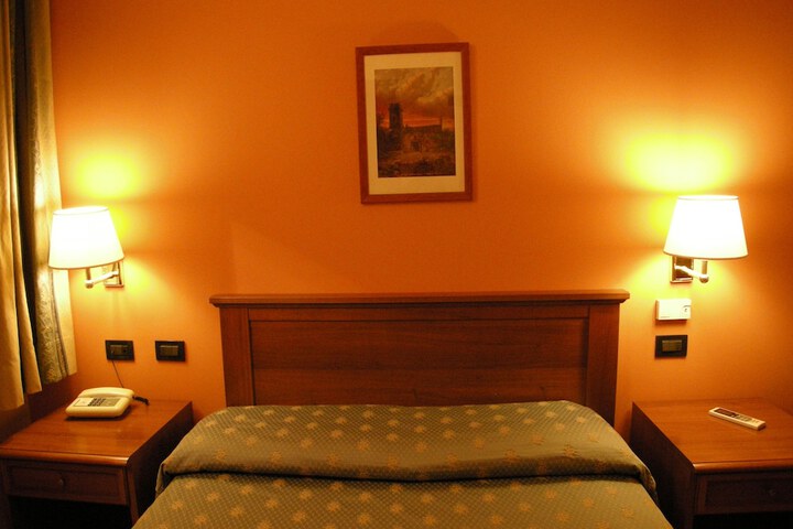 Room 7 of 71