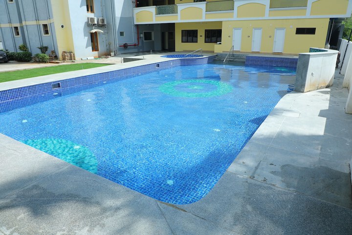 Pool 42 of 57