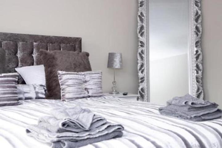 SANDON HOTEL
