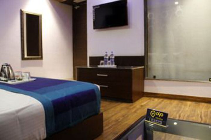 Room 32 of 51
