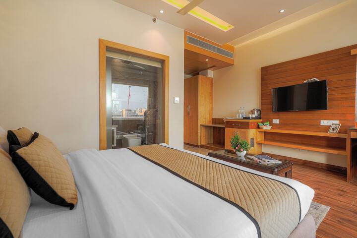 Room 46 of 77
