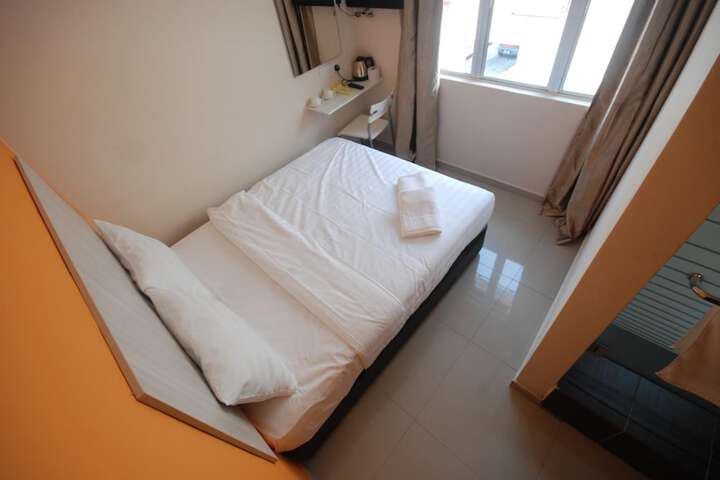 Room 16 of 41