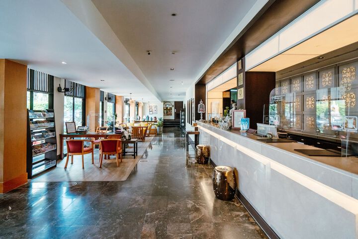 Guest Lobby