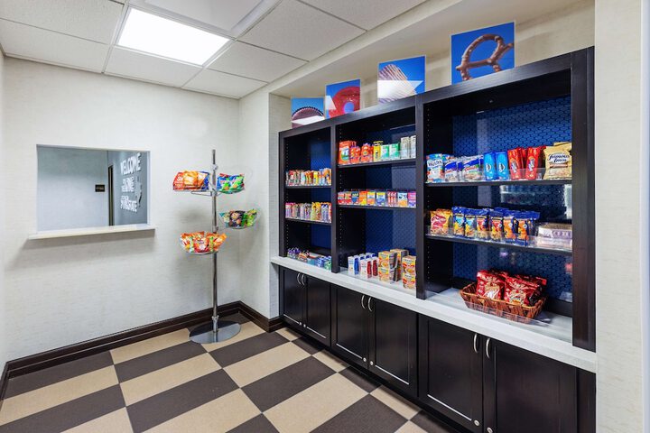 Snack bar