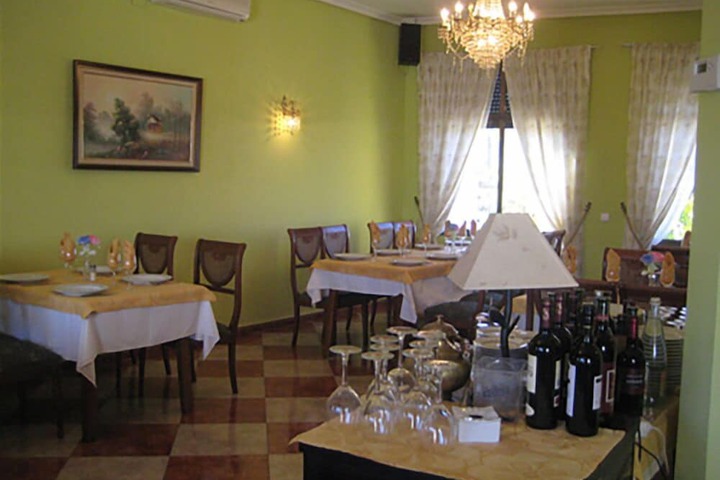 Dining 44 of 62