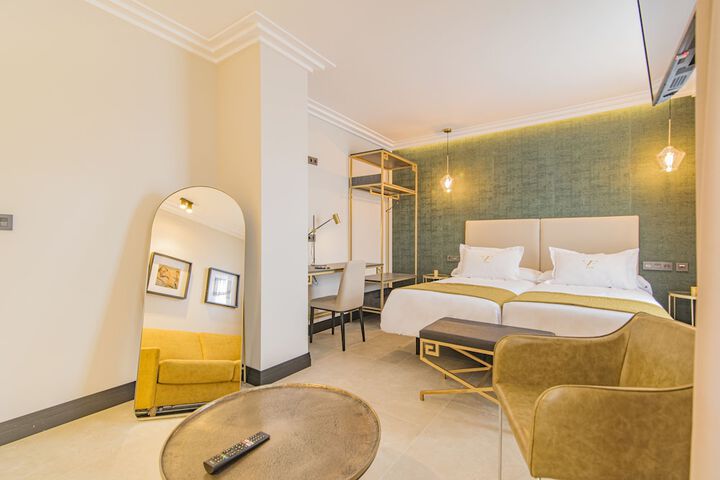Room 32 of 57