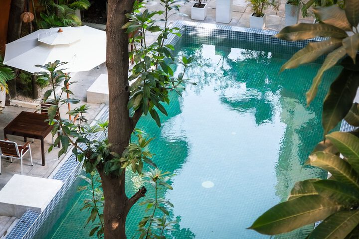 Pool 35 of 39