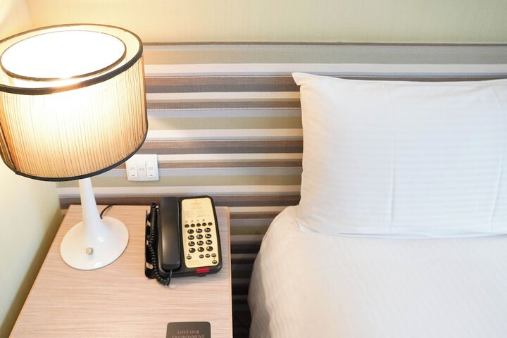 Room 51 of 83