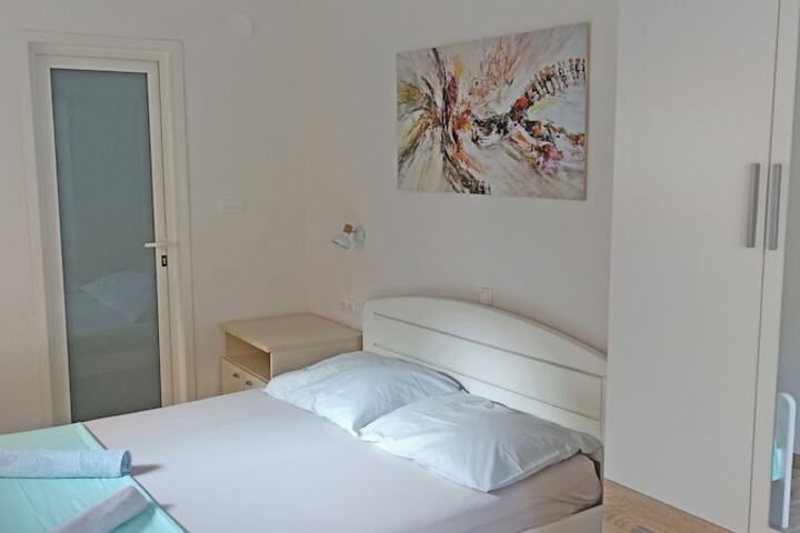 Room 29 of 117