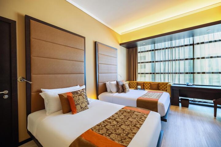 Room 15 of 63