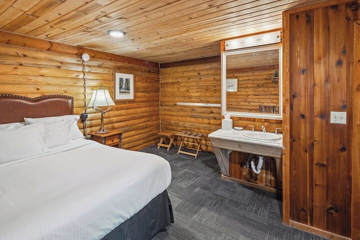 Room 19 of 52