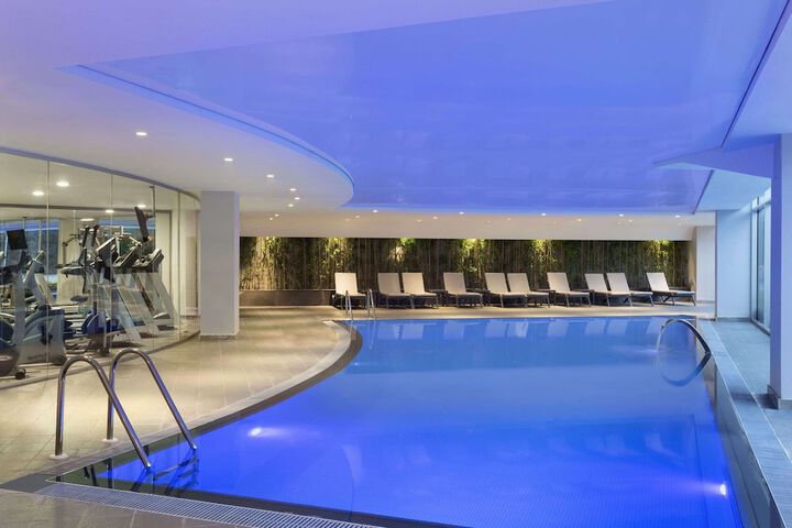 Pool Hotel