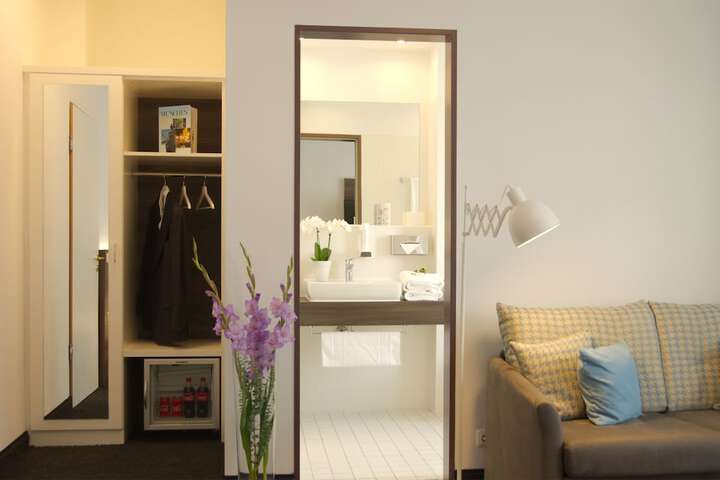 Room 14 of 34