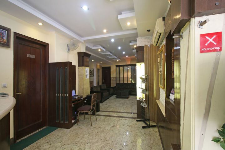 Ballroom/Hall 36 of 38