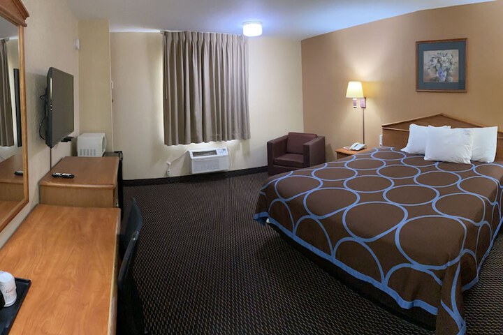 Single Room (1 of 6)