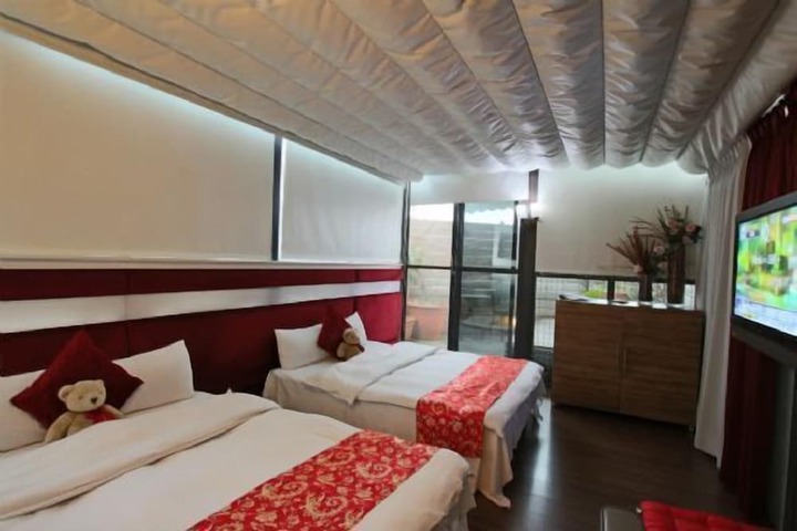 Hotel 9 of 115
