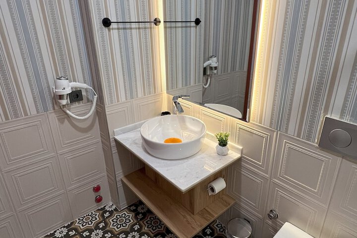Room 47 of 50