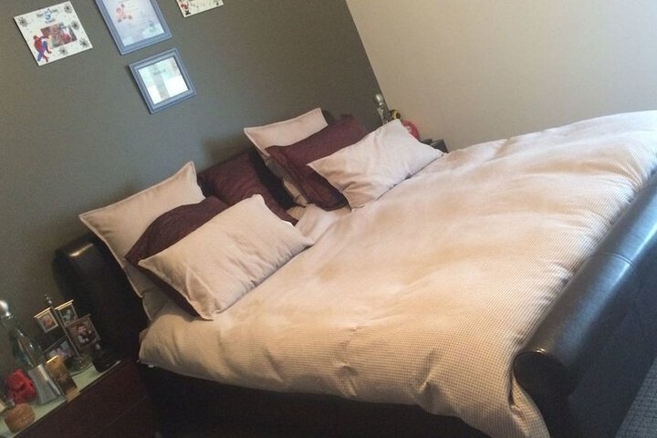 Room 2 of 27