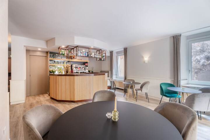 Lounge 59 of 73