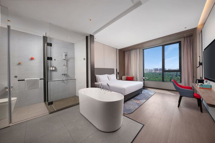 Room 8 of 41