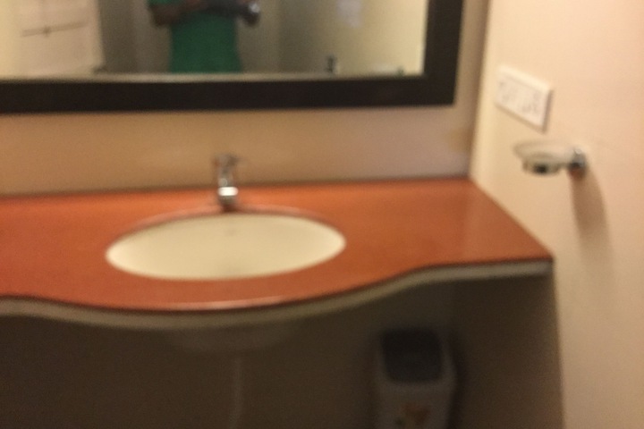 Room 34 of 58
