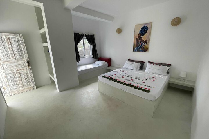Room 10 of 97