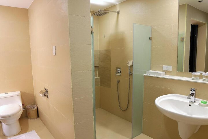 Room 72 of 130