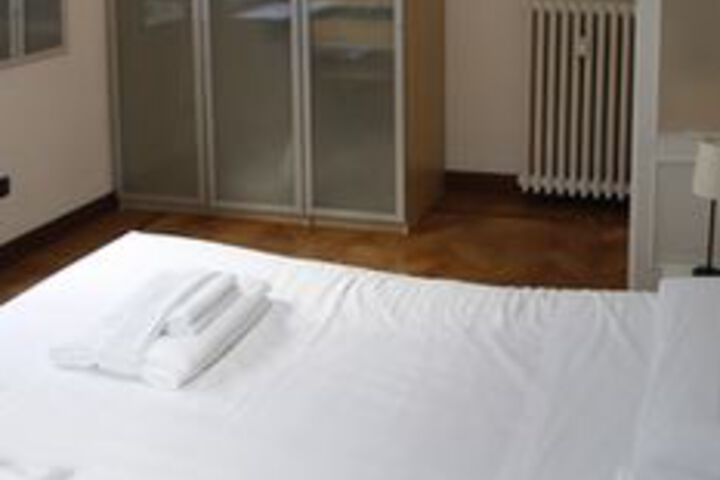 Room 17 of 36
