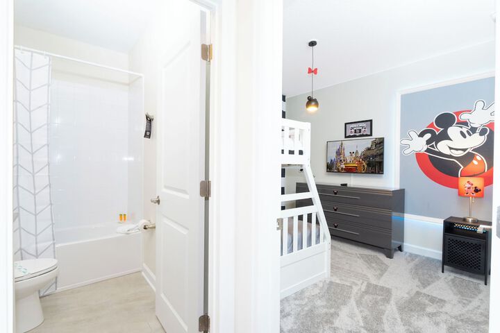 Room 41 of 119
