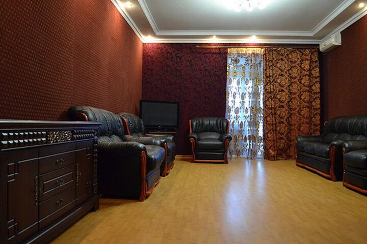 Room 23 of 93