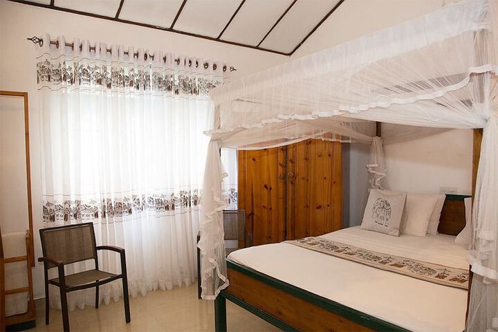 Room 15 of 91