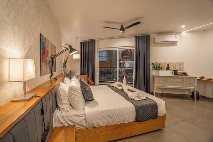 Room 27 of 100