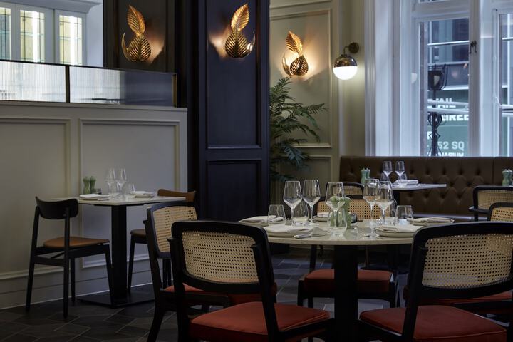 Dining 66 of 109