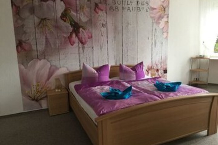 Room 16 of 22