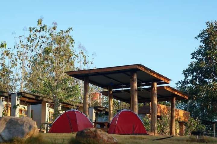 Hotel Exterior 16 of 29