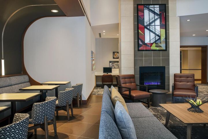 Guest Lobby