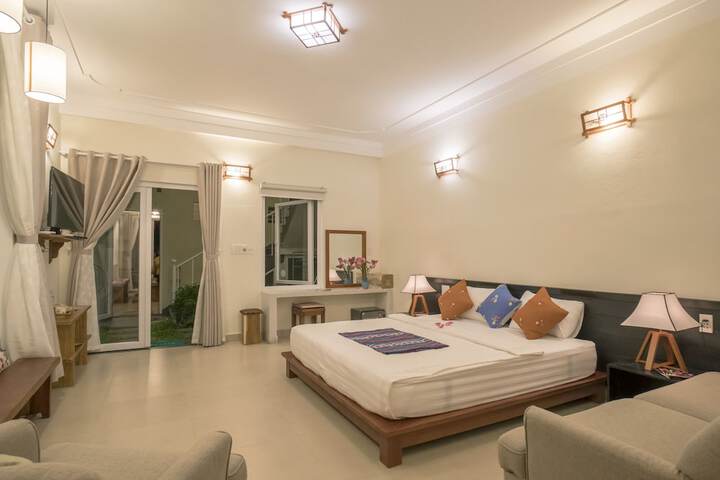 Room 5 of 70