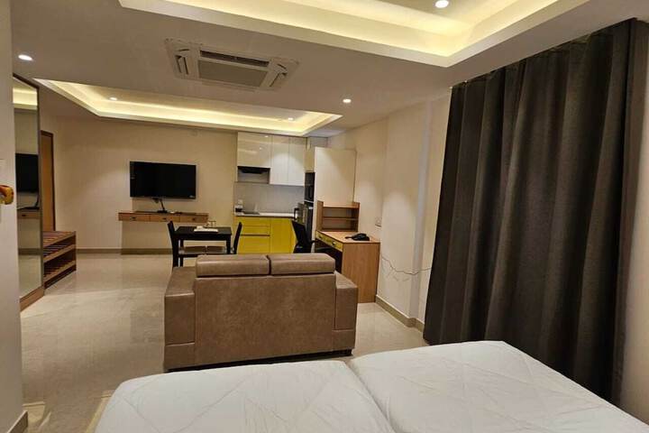 Room 11 of 29