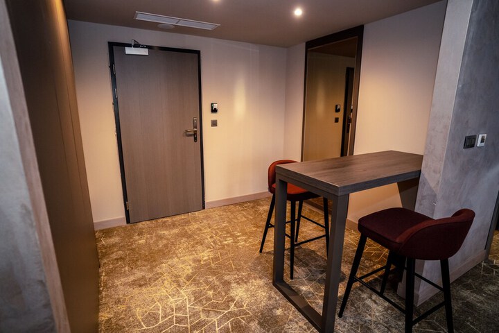 Room 5 of 55