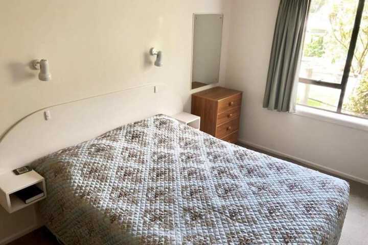 Room 5 of 34