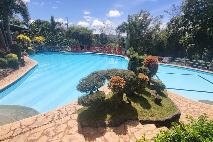 Hotel Pool