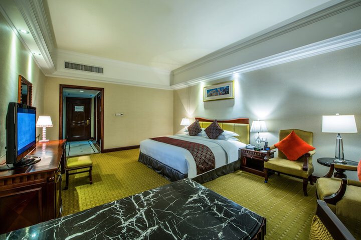Room 14 of 41