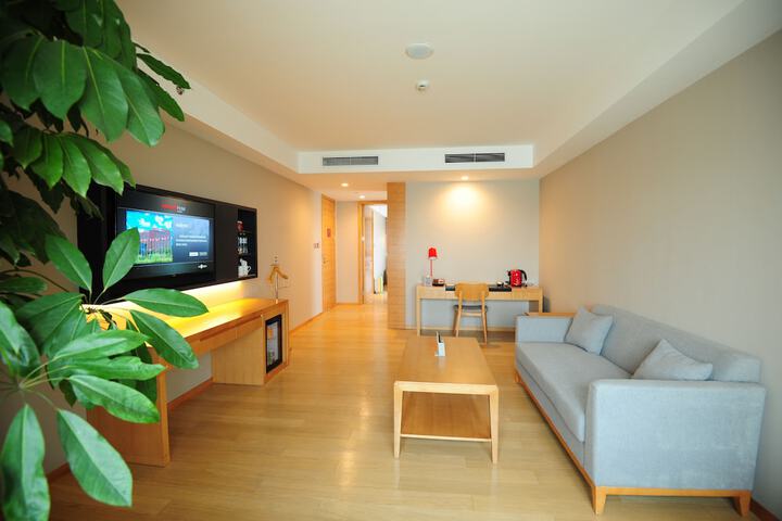Room 7 of 15